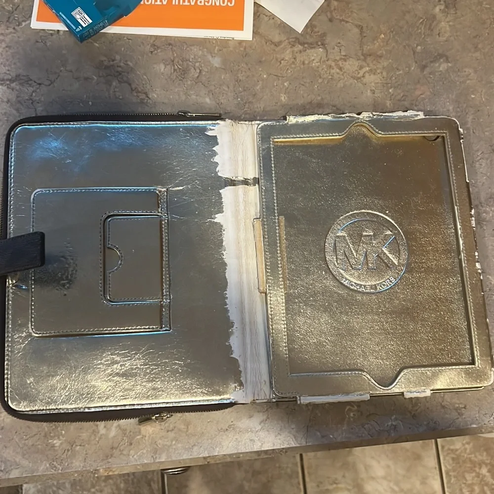 Michael Kors iPad cover